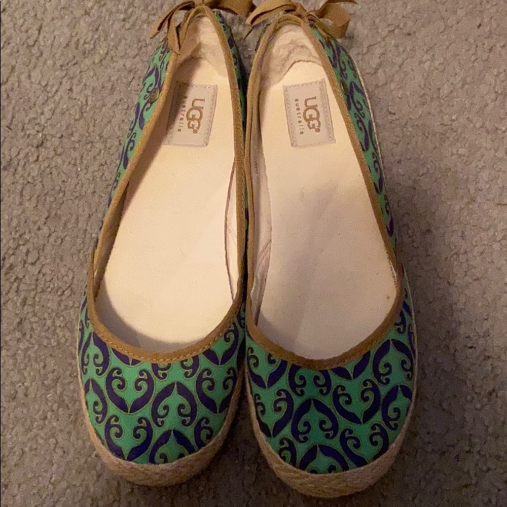 Women’s Ugg flats